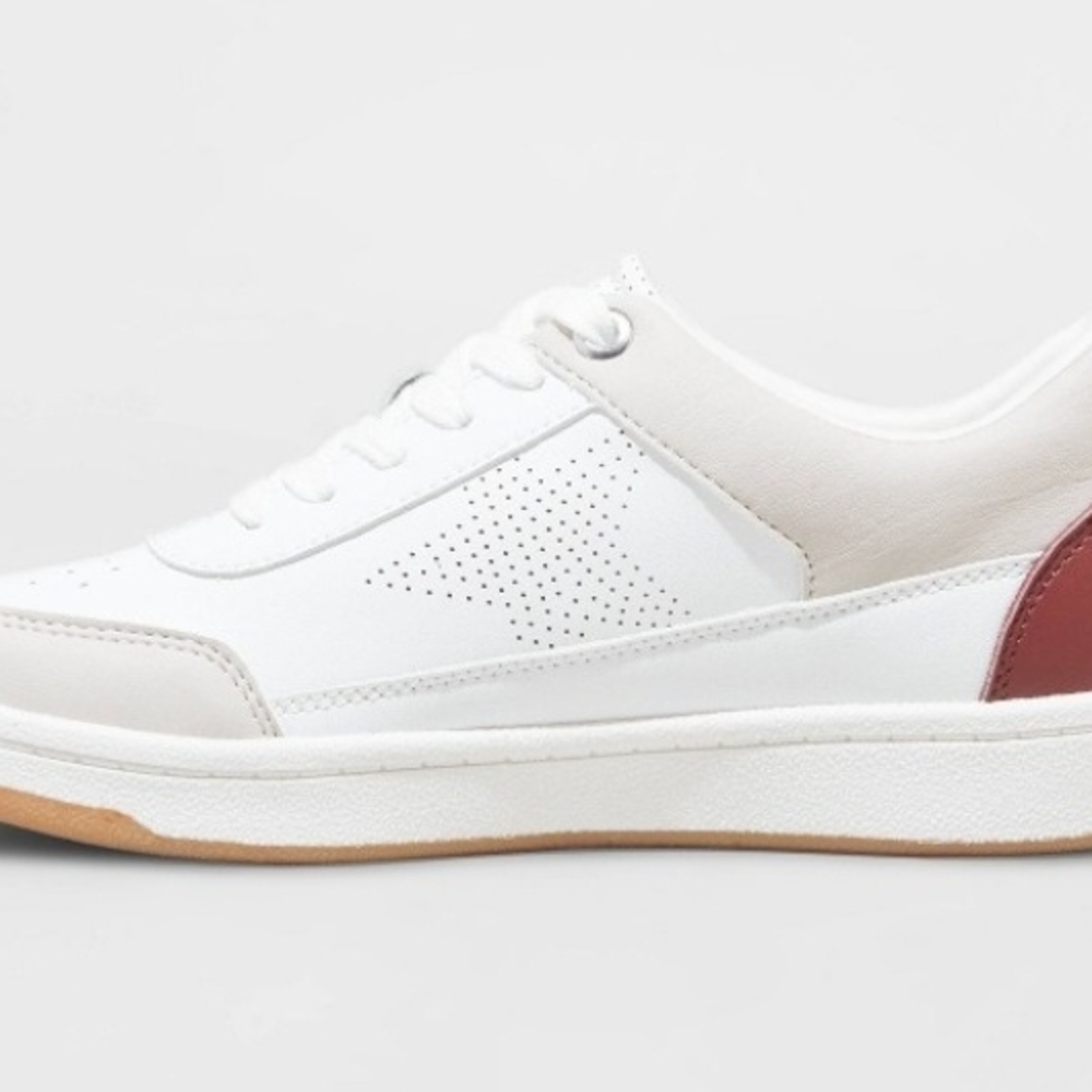 Universal Thread Rena White and Red Low-Top Sneakers